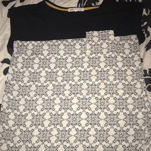 patterned blocked tee